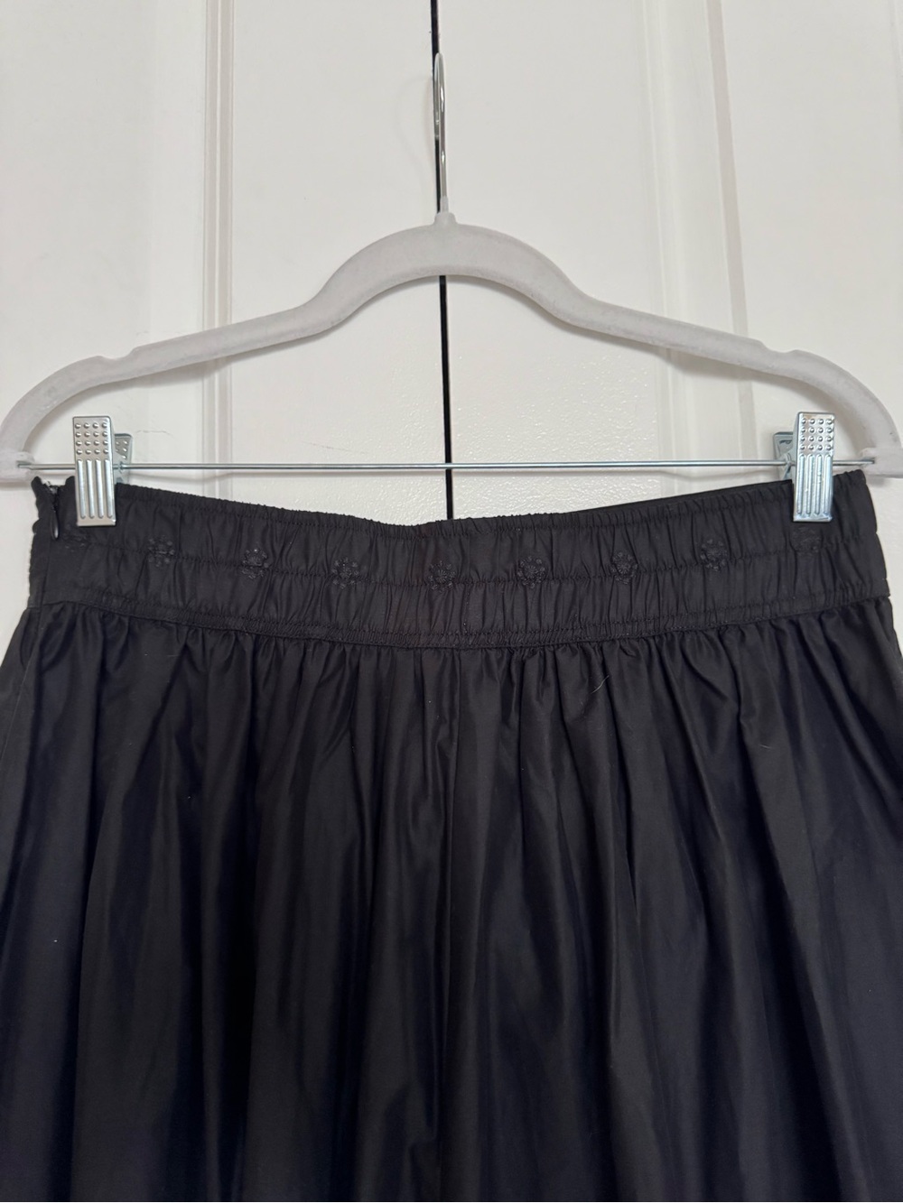 Caroline Constas 2Piece Black
Embroidered Cotton Set Top & Midi
Pants Size M NWT - Picture 8 of 16